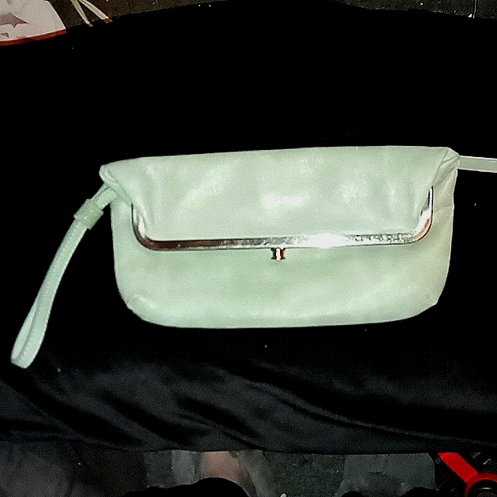 Hand bag